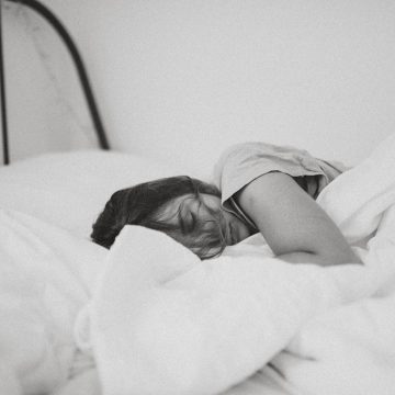 découvrez l'importance du sommeil pour votre santé et votre bien-être. apprenez des conseils pratiques pour améliorer la qualité de votre sommeil et transformez vos nuits grâce à des techniques de relaxation et d'hygiène de sommeil.