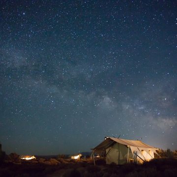 découvrez le plaisir du camping en pleine nature ! évadez-vous dans des paysages à couper le souffle, profitez d'activités en plein air et créez des souvenirs inoubliables en famille ou entre amis. rejoignez-nous pour une expérience de camping unique !